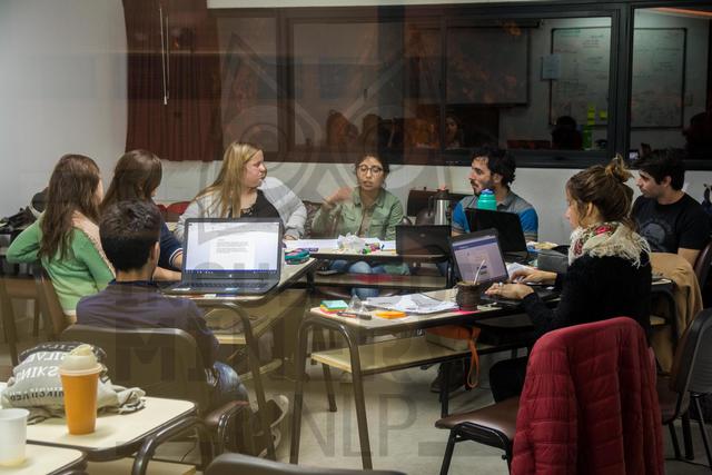 Equipo de la Universidad Nacional de La Plata ganador del Certamen Internacional "24 Horas de Innovación"