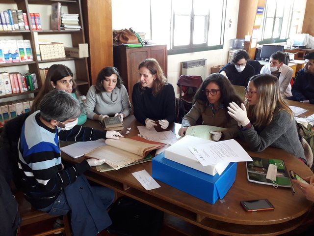 Se desarrolló el primer encuentro del Taller Archivos Escolares de la UNLP