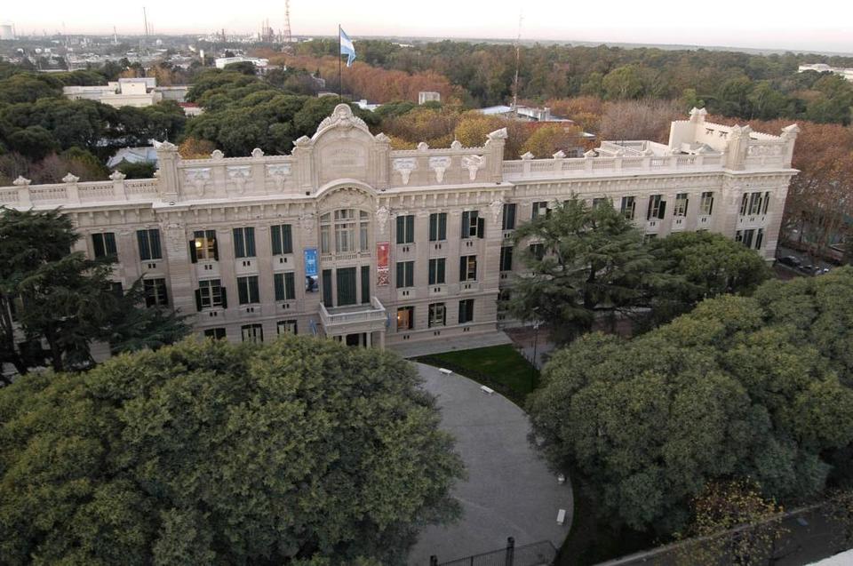 Colegio Nacional Rafael Hernández