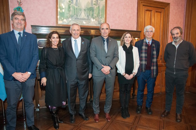 El embajador de Estados Unidos visitó la UNLP