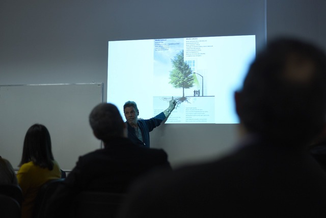 Charla sobre Arbolado Público Urbano en la UNLP