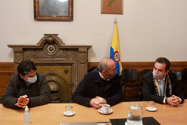 El Cónsul General de Colombia en Buenos Aires visitó la UNLP
