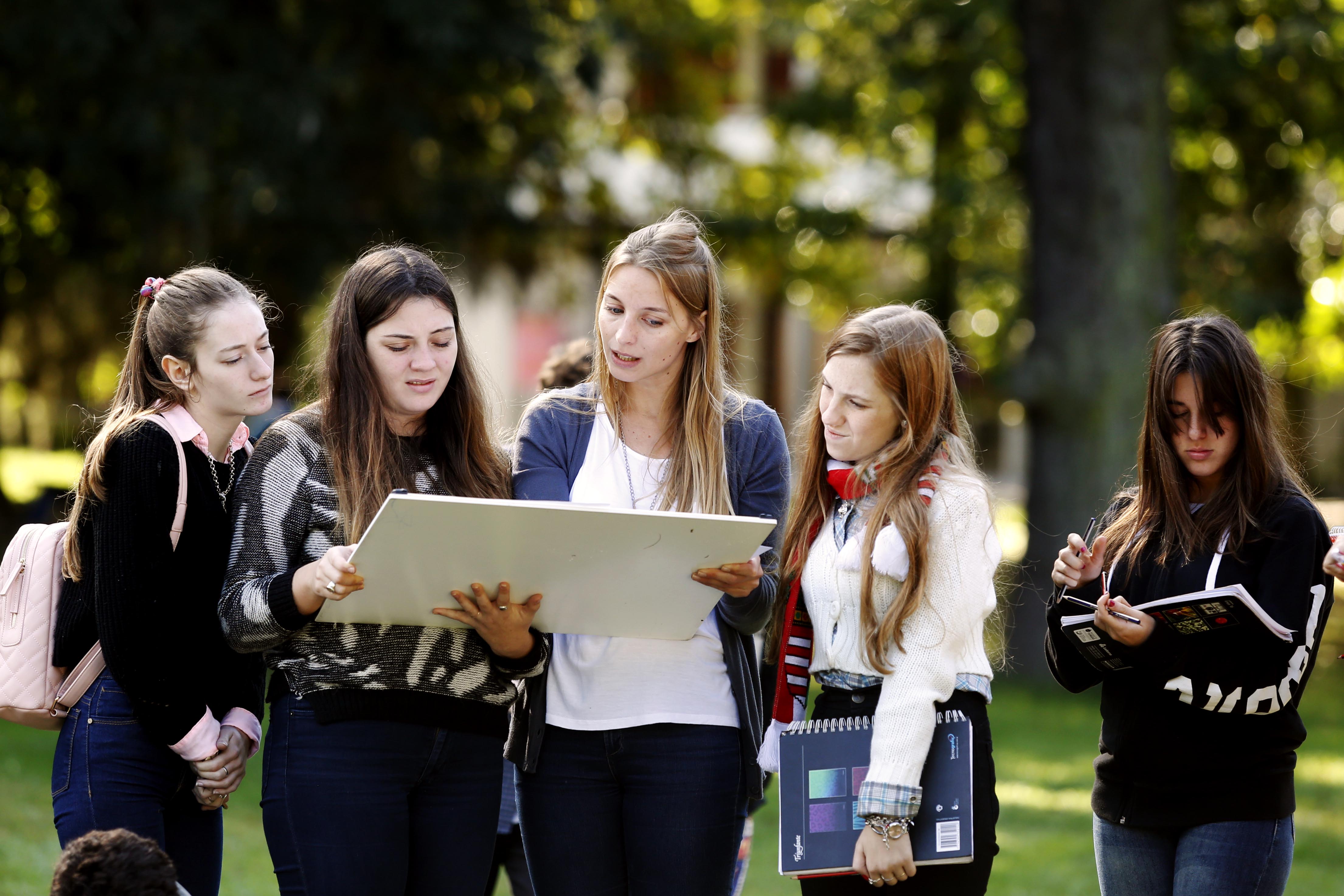 Políticas que apuestan al bienestar estudiantil